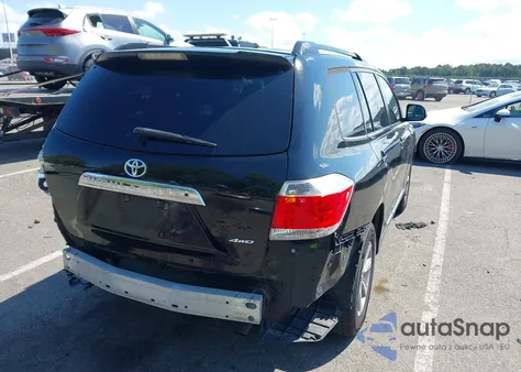 2013 Toyota Highlander Se V6 z USA, uszkodzony, nr VIN 5TDBK3EH8DS211713